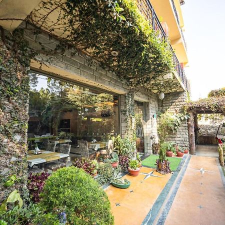 Kasauli Castle Resort Bagian luar foto