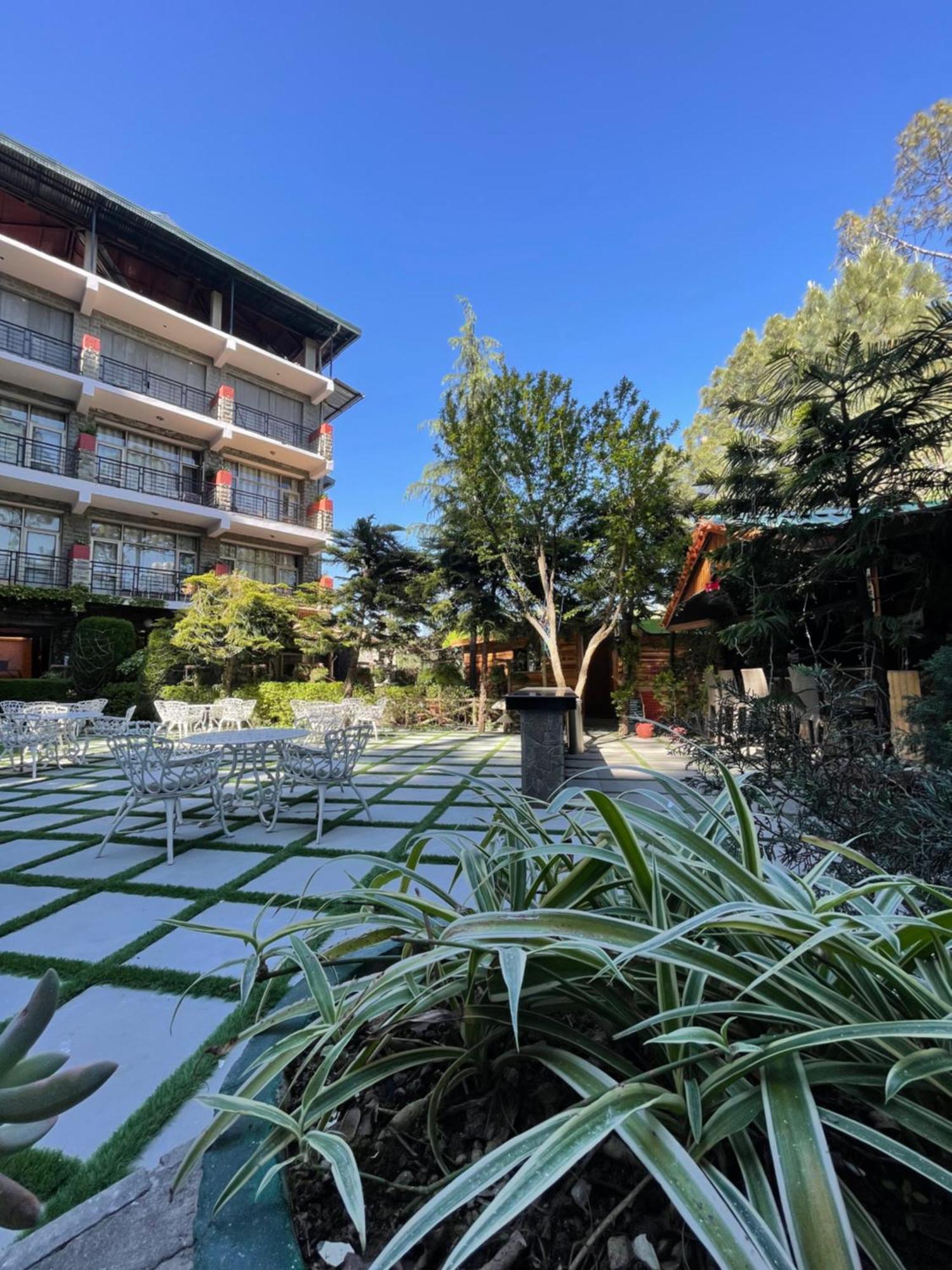 Kasauli Castle Resort Bagian luar foto