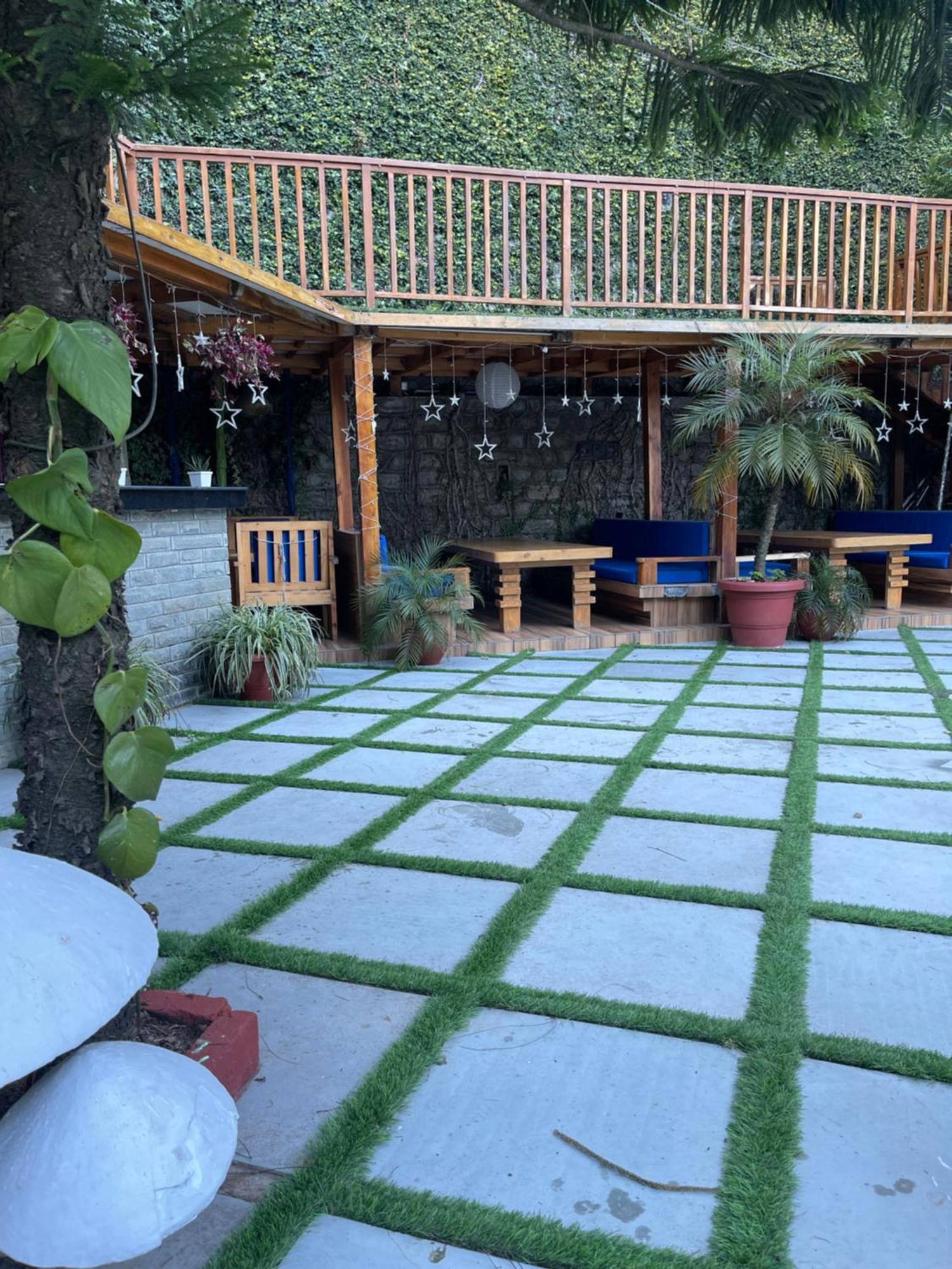 Kasauli Castle Resort Bagian luar foto