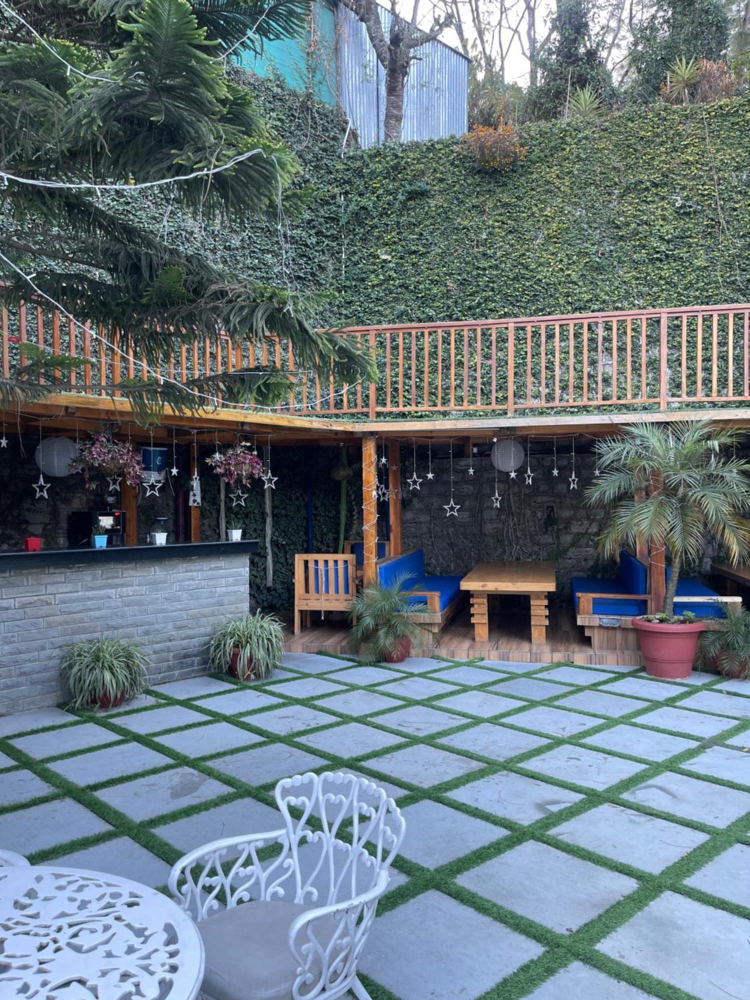 Kasauli Castle Resort Bagian luar foto