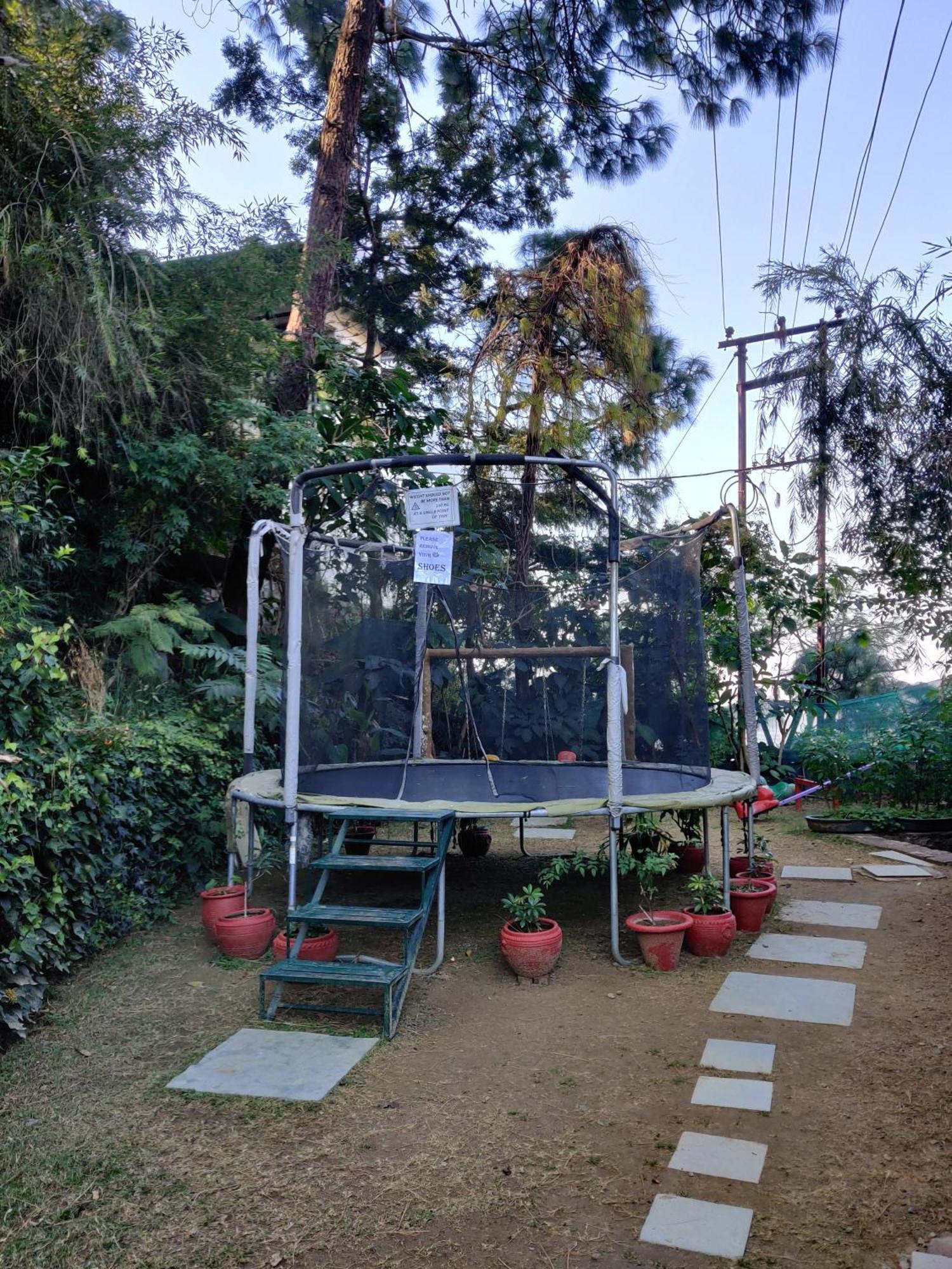 Kasauli Castle Resort Bagian luar foto