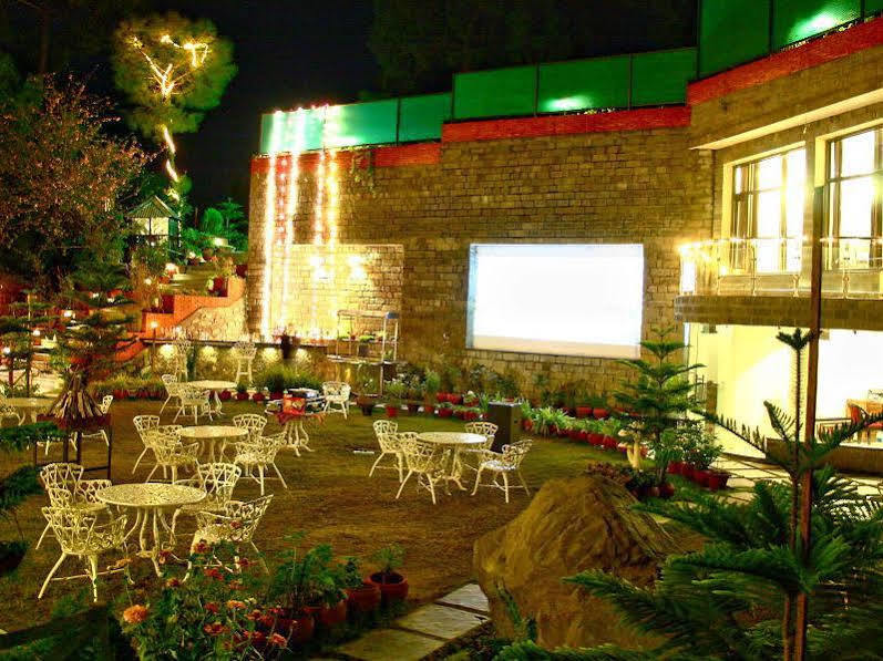 Kasauli Castle Resort Bagian luar foto